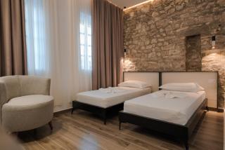 Helin's Hostel by Backpackers - Berat - 9