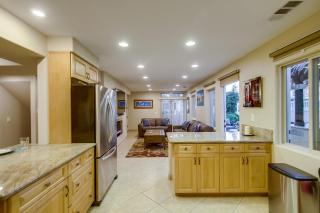 Bay View Dream Home - IndoorOutdoor Living, Rooftop & Steps to Bay - San Diego - 3