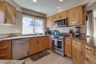 Bay View Dream Home - IndoorOutdoor Living, Rooftop & Steps to Bay - San Diego - 1