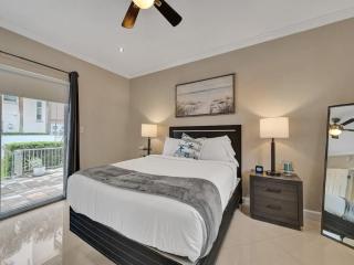 Beach Isles Modern 1BR in Fort Lauderdale with Patio - Fort Lauderdale - 4