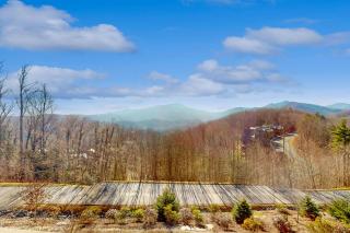 Luminous Pine Hideaway - Valle Crucis - 5