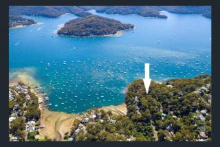 Treetop Retreat Northern Beaches with Stunning Pittwater Bay Views - Newport - 9