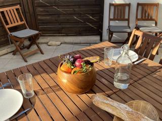 Appartement T3 lumineux avec grande terrasse, clim, parking gratuit et Wi-Fi - 5 personnes - FR-1-770-6 - 8