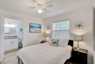 Beach Escape One Block from the Beach - Pompano Beach - 7