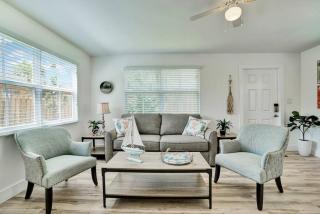 Full Beach Chalet One block from the Beach - Pompano Beach - 8