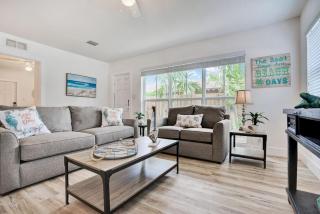 Beach Getaway One Block from the Beach - Pompano Beach - 9