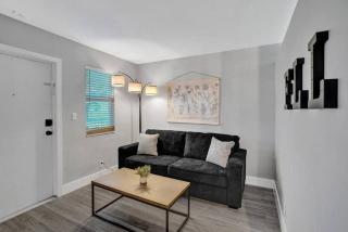 Rustic Retreats Beachy 1BR for 4 guests in the heart of Fort Lauderdale - Fort Lauderdale - 0