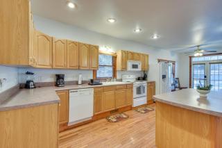 Hiawassee Vacation Rental with Grill about 9 Mi to Lake! - Hiawassee - 3