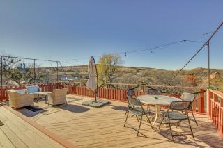 Medicine Park Getaway Kayaks, Deck and Mtn Views! - 0