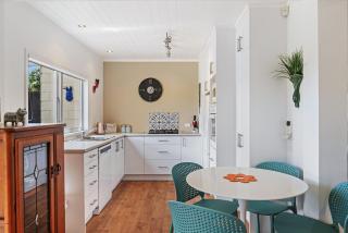 Tutere Treasure - Waikanae Holiday Home - Waikanae - 7