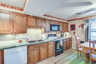 Lakefront and Dog-Friendly Gem in Gravois Mills - Gravois Mills - 3