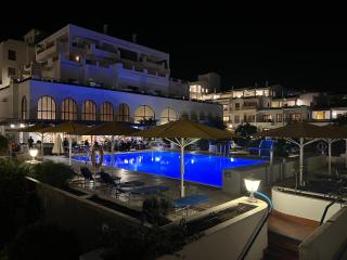 Hotel Marysol Apt Los Cristianos Atlantic View - Los Cristianos - 8
