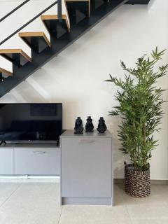 Athenean BnB - Modern Apartments near Marina Flisvos - Atene - 2
