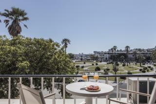 Rent4Rest Estoril Beachfront Apartments - Estoril - 0
