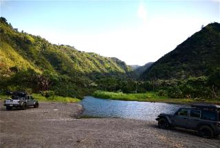 Embark on a journey through Maui with Aloha Glamp's jeep and rooftop tent allows you to discover diverse campgrounds, unveiling the island's beauty from unique perspectives each day - Paia - 1