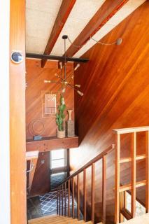Mid Century Modern Getaway with outdoor Hot Tub - 5