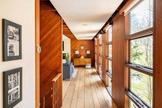 Mid Century Modern Getaway with outdoor Hot Tub - 2