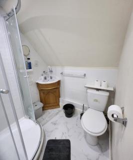 Stylish Modern 1-Bed Apartment in Prime Solihull Town Centre - Solihull - 5