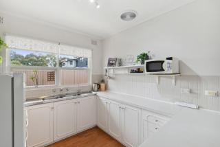 Belle Escapes - Vitamin Sea at Henley Beach - Henley Beach South - 1