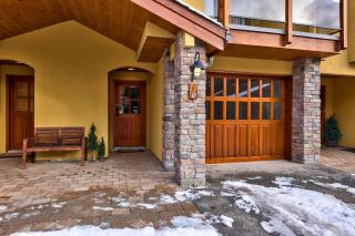 Trails Edge #17 By Bear Country - 2