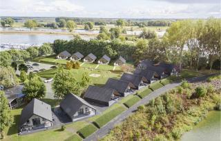 Lovely Home In Kerkdriel With Lake View - Kerkdriel - 8