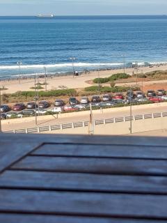 modern apartment opposite the Hassan2 mosque, very well equipped and stylish, 85 m2 with gym and direct sea view with underground garage , prohibits unmarried couples of Arab origin - Casablanca - 1