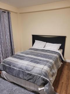 Silverbuttons Apartments & Eats - Dickenson Bay - 5