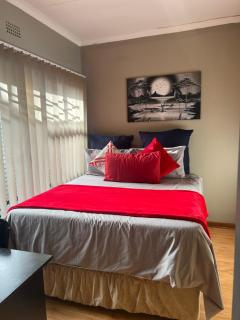 OGL Guesthouse - Vanderbijlpark - 2