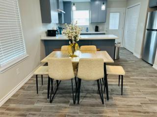 Modern apt-King bed-Free parking-Wi-fi - Brownsville - 3