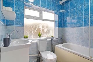 Spacious 2BR Flat in The Heart Of Angel Islington - London - 1