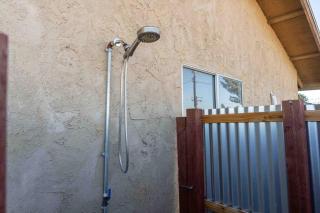 9 mins to JTNP-Games-Firepit-Cowboy pool&Hot tub! - Joshua Tree - 3