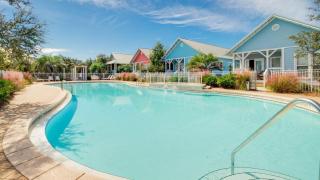 Doctors Orders by AvantStay 5 MINS TO BEACH w Community Pool Hot Tub - Seacrest - 8