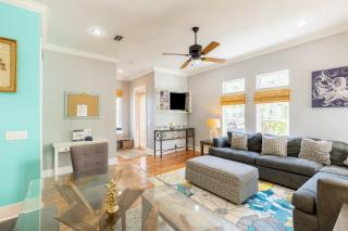 Doctors Orders by AvantStay 5 MINS TO BEACH w Community Pool Hot Tub - Seacrest - 4