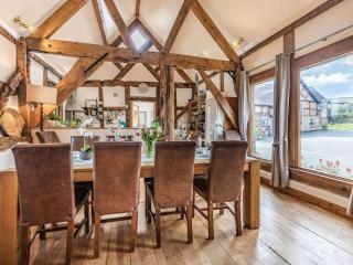 4 Bed in Nr Ludlow CHL22 - Aymestrey - 0