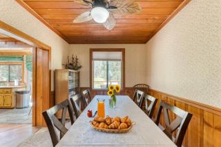 Tennenbaum by AvantStay Classic Cabin in Tahoe Vista - Walk to the Beach - Tahoe Vista - 1