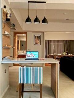 Waterfront Suites Phuket by Centara NEW - Phuket - 3