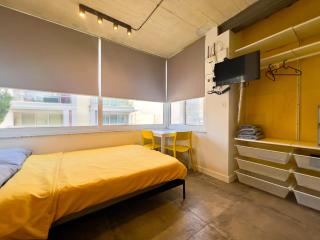 Chic, Stylish 1 Bedroom Studio - Close to Sliema, Saint Julian's - Is-Swieqi - 4