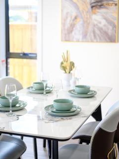 Leppington 5Br house near Woolworths Tran station - Leppington - 1