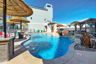 Little Beach House by AvantStay Saltwater Pool - Port Aransas - 0