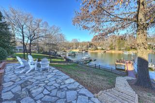 Dock Days by AvantStay Swimming Platform Dock - - 2