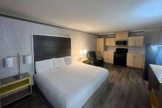Sulphur Extended Stay - 9