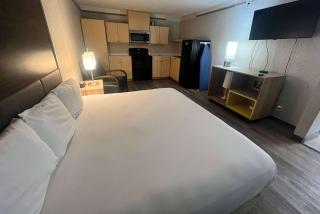 Sulphur Extended Stay - 6