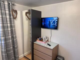 Brick lodge house - Castle Donington - 1