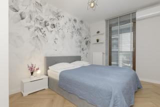 Bright, Cozy Apartment Close to the Airport by Noclegi Renters - Varsavia - 9