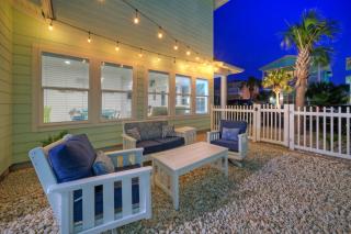 Barefoot Bungalow by AvantStay 5 Min to Beach - Port Aransas - 9