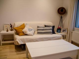 NARCIS MONTURIOL - Apartamento con terraza y vistas a la playa del port de Llançà. - ES-228-79 - Llançà - 5