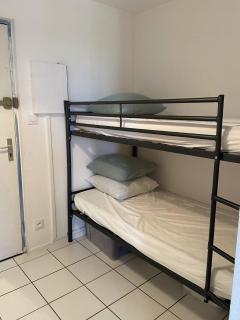 BEAU STUDIO 4 PERSONNES AVEC LOGGIA ET PARKING PRIVATIF - Le Grau-du-Roi - 7