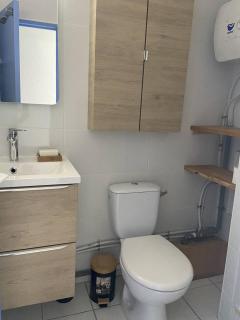 BEAU STUDIO 4 PERSONNES AVEC LOGGIA ET PARKING PRIVATIF - Le Grau-du-Roi - 5