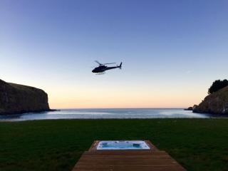 Annandale Coastal Farm Escape & Luxury Villa Collection - Akaroa - 8