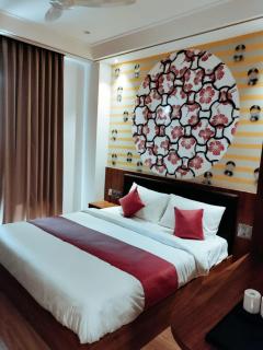 Hotel The Parmatma - 1